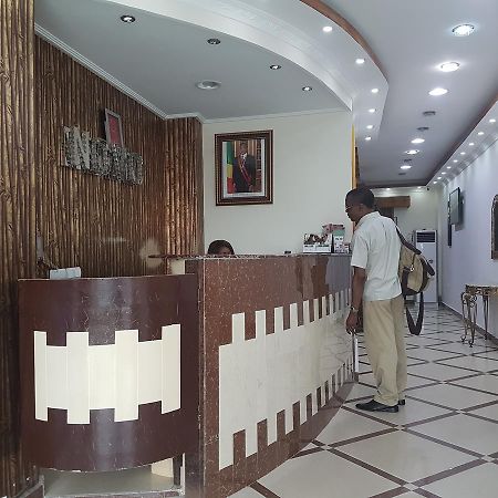 Novo Hotel Brazzaville Esterno foto