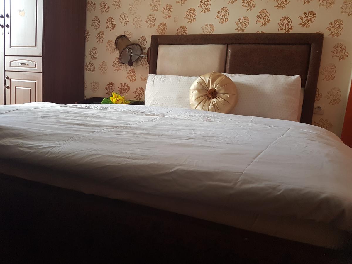 Novo Hotel Brazzaville Esterno foto