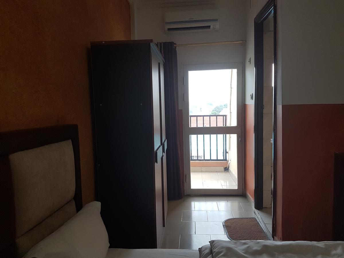 Novo Hotel Brazzaville Esterno foto