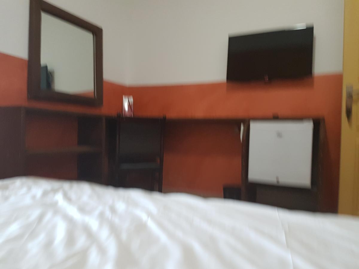 Novo Hotel Brazzaville Esterno foto